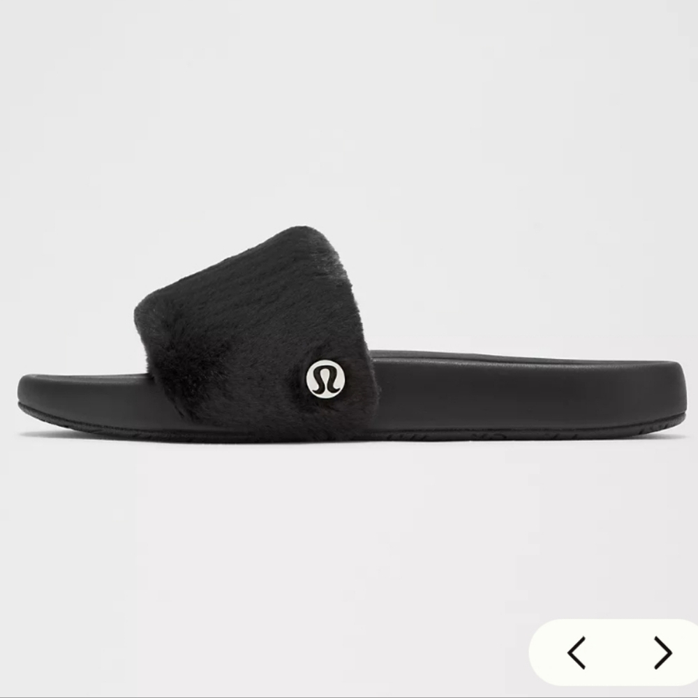 Women's Restfeel Faux Fur Slide - Picture 9 of 10